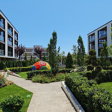 Raya Apartment Atlantis Atmosphere Burgas Exteriör bild