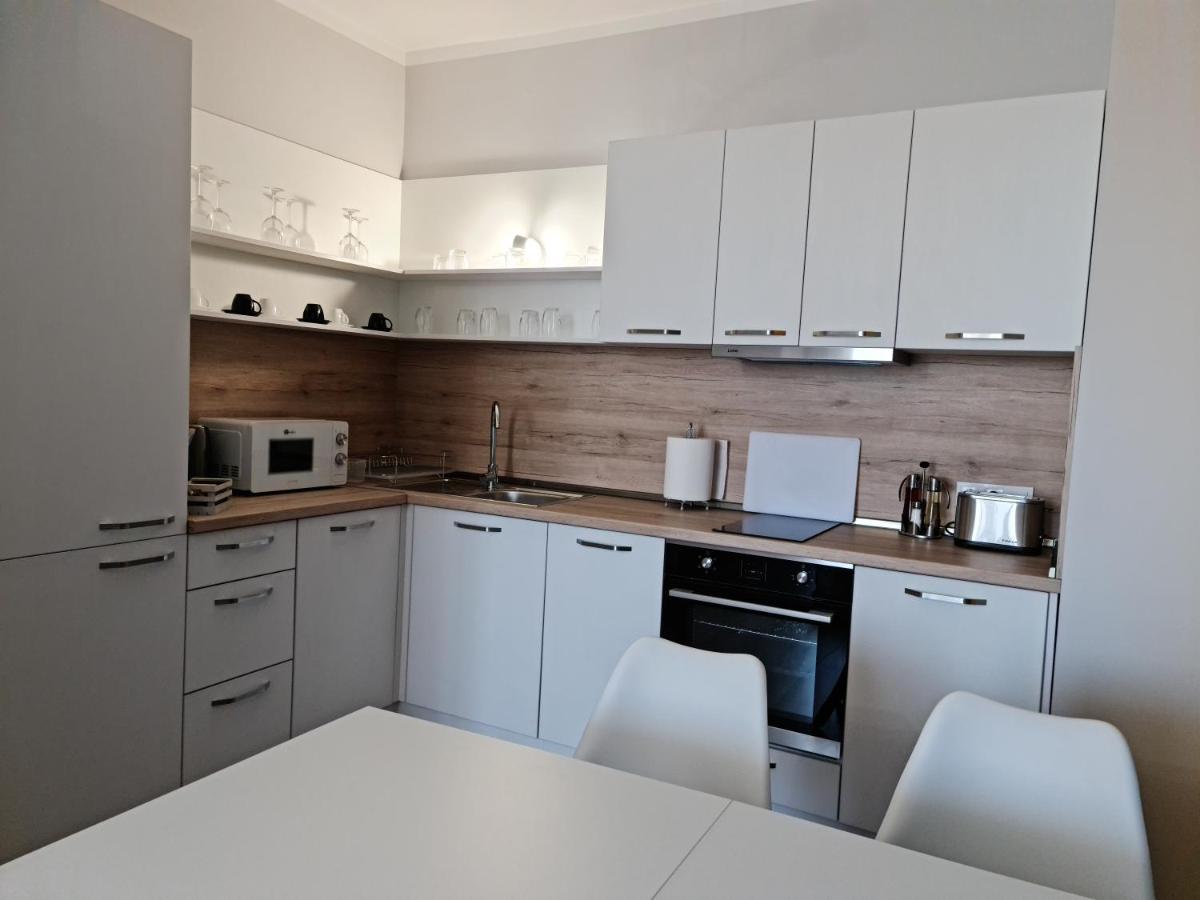 Raya Apartment Atlantis Atmosphere Burgas Exteriör bild