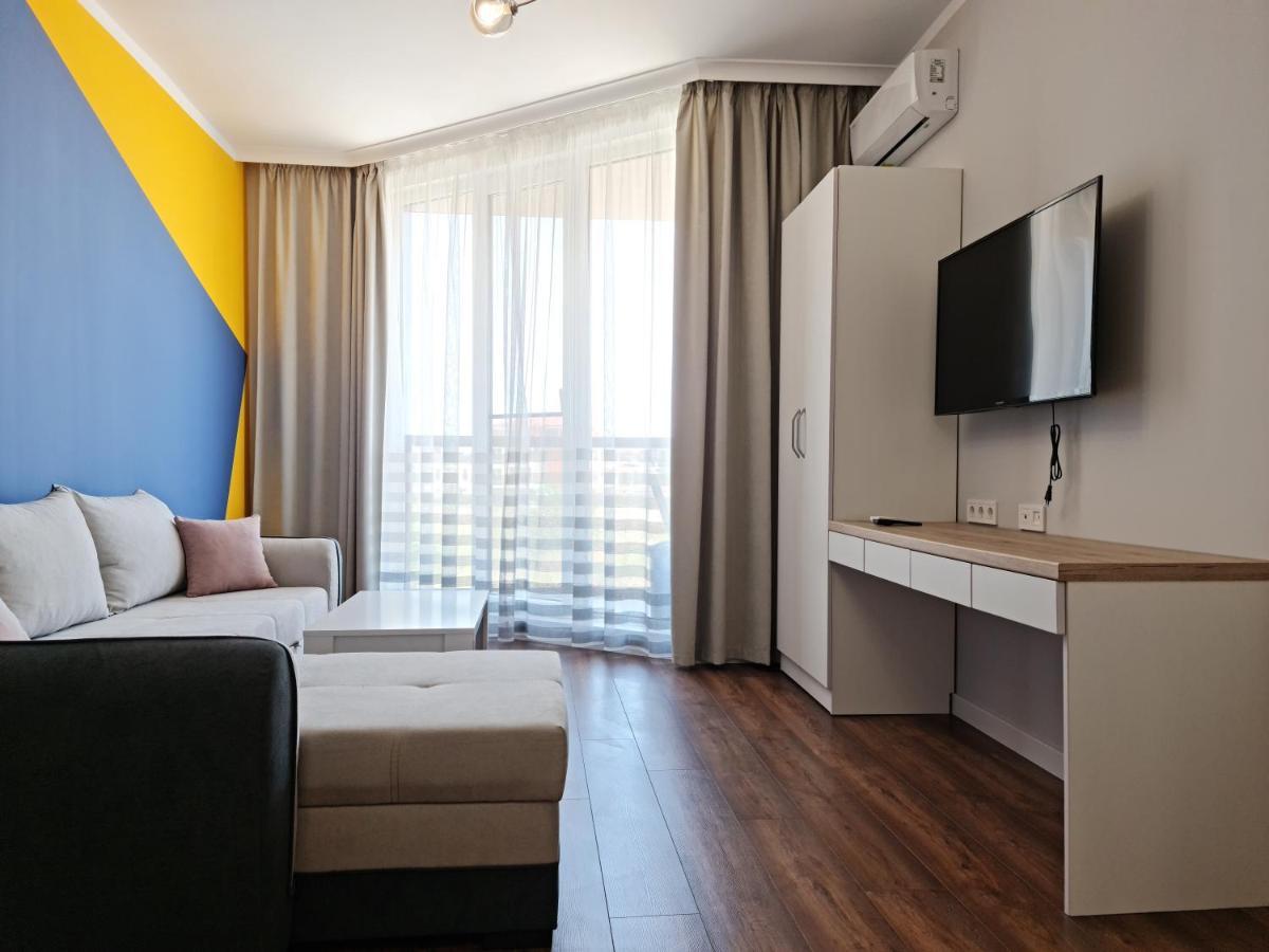 Raya Apartment Atlantis Atmosphere Burgas Exteriör bild